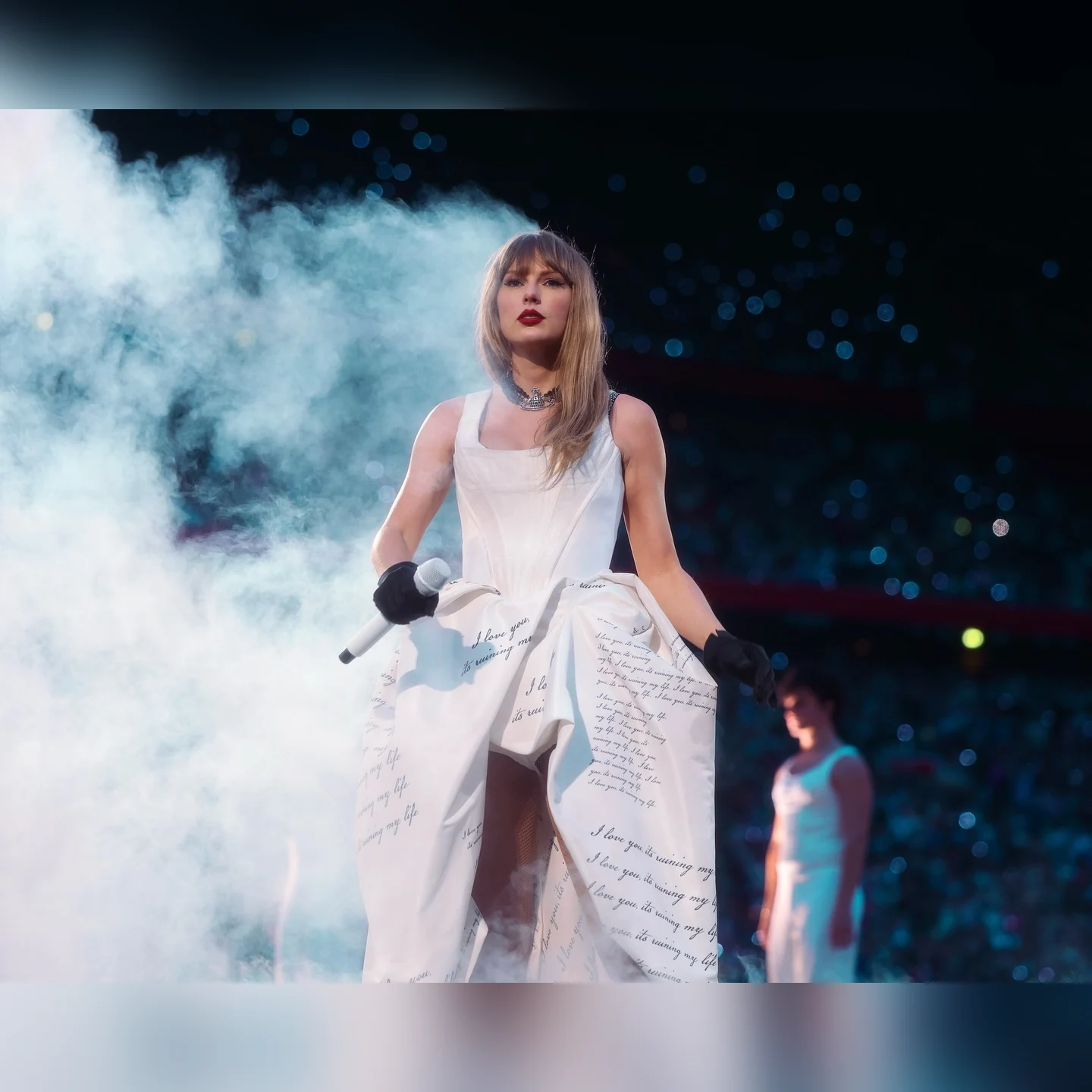 Taylor Swift Trademarks Voice to Combat AI Deepfakes