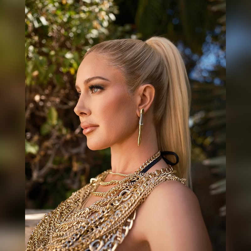 Heidi Montag Debuts Striking New Look at 2025 AMAs: A Glamorous Reinvention
