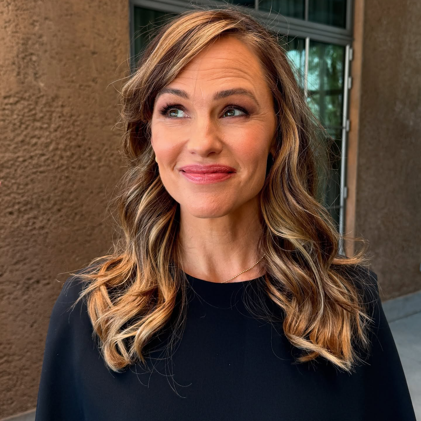 Jennifer Garner’s Once Upon a Farm Eyes $1 Billion IPO — A Star-Turned-Mogul in the Making
